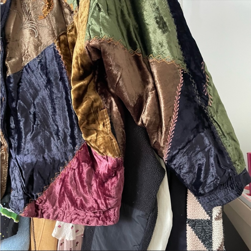 90s Vintage Patchwork Velour Jacket - image 4